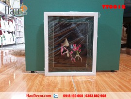 Tranh thêu tay Nghệ Nhân Bên Hoa Sen TT0018
