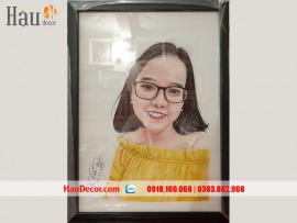 Tranh Chân Dung Khách Vẽ Tay Hoàn Thiện Đóng Khung VETAY1